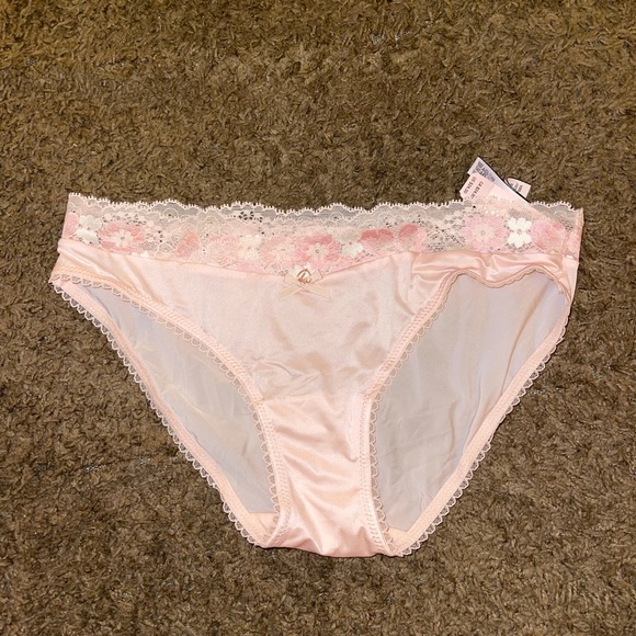 Body by Victoria size small bikini panty’s bundle 2 pair $24 - Picture 4 of 6